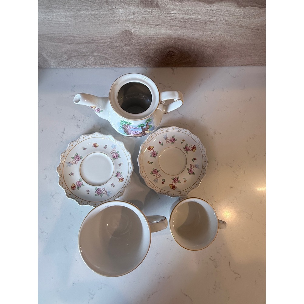 Disney Parks Alice in Wonderland Teapot Teacups Saucers Ceramic Tea Set 5pc - Picture 5 of 6